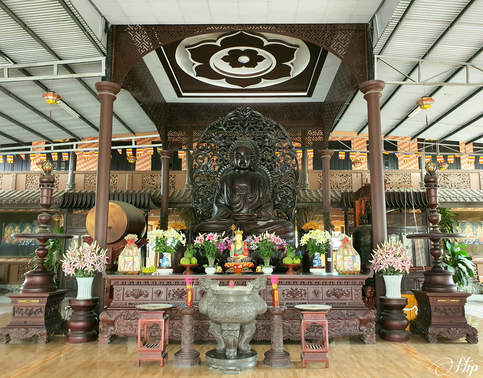 Chiêm ngưỡng khung cảnh thanh tịnh chùa Tuệ Châu 9