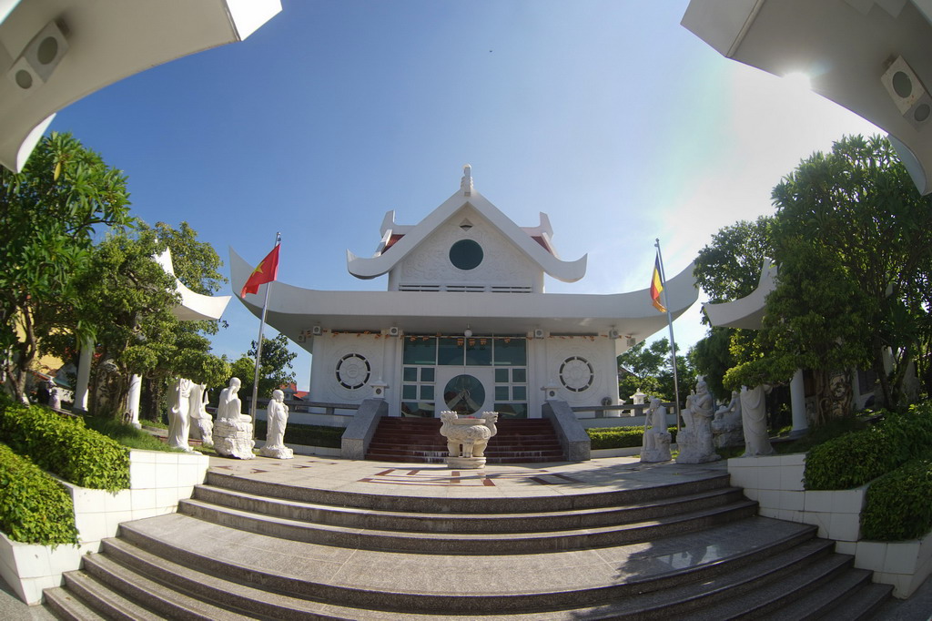 Vĩnh Phước tự: Ngôi chùa trắng có kiến trúc độc lạ hiếm thấy ở Quảng Bình 3