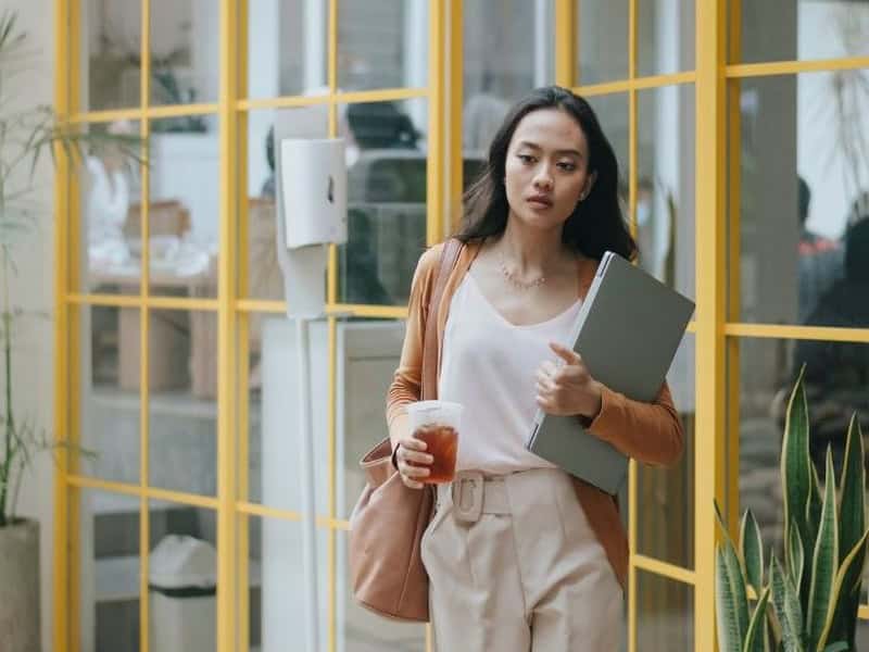 dac trung o tinh cach cua nguoi sinh nam 1980 menh moc