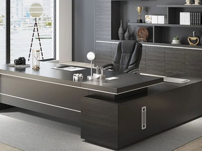 dat ban lam viec theo huong nao de thang tien thuan loi