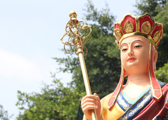 Nhận biết 3 mẫu tượng Địa Tạng Vương Bồ tát thường gặp 1