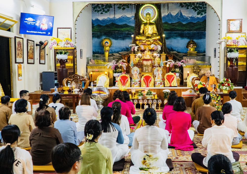 Đà Nẵng: Thượng tọa Thích Chánh Định thuyết giảng Phật Pháp tại chùa Tam Bảo 1