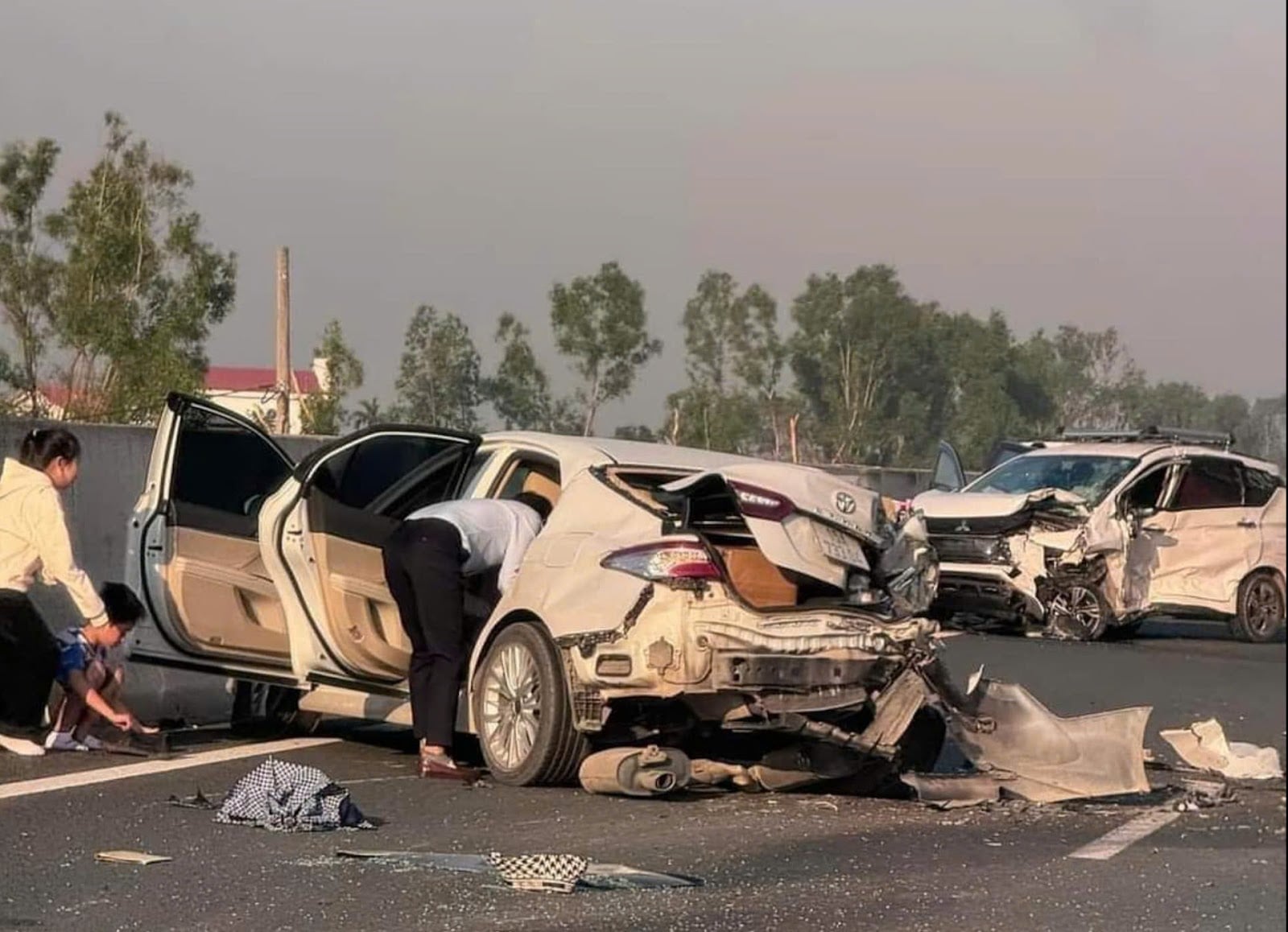 giai ma giac mo thay nguoi chet la diem lanh hay du danh con so may 4