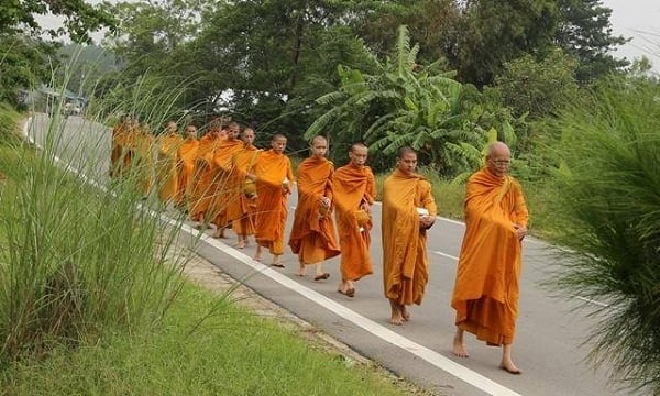 giao-phai-khat-si-0937 Ảnh minh họa.