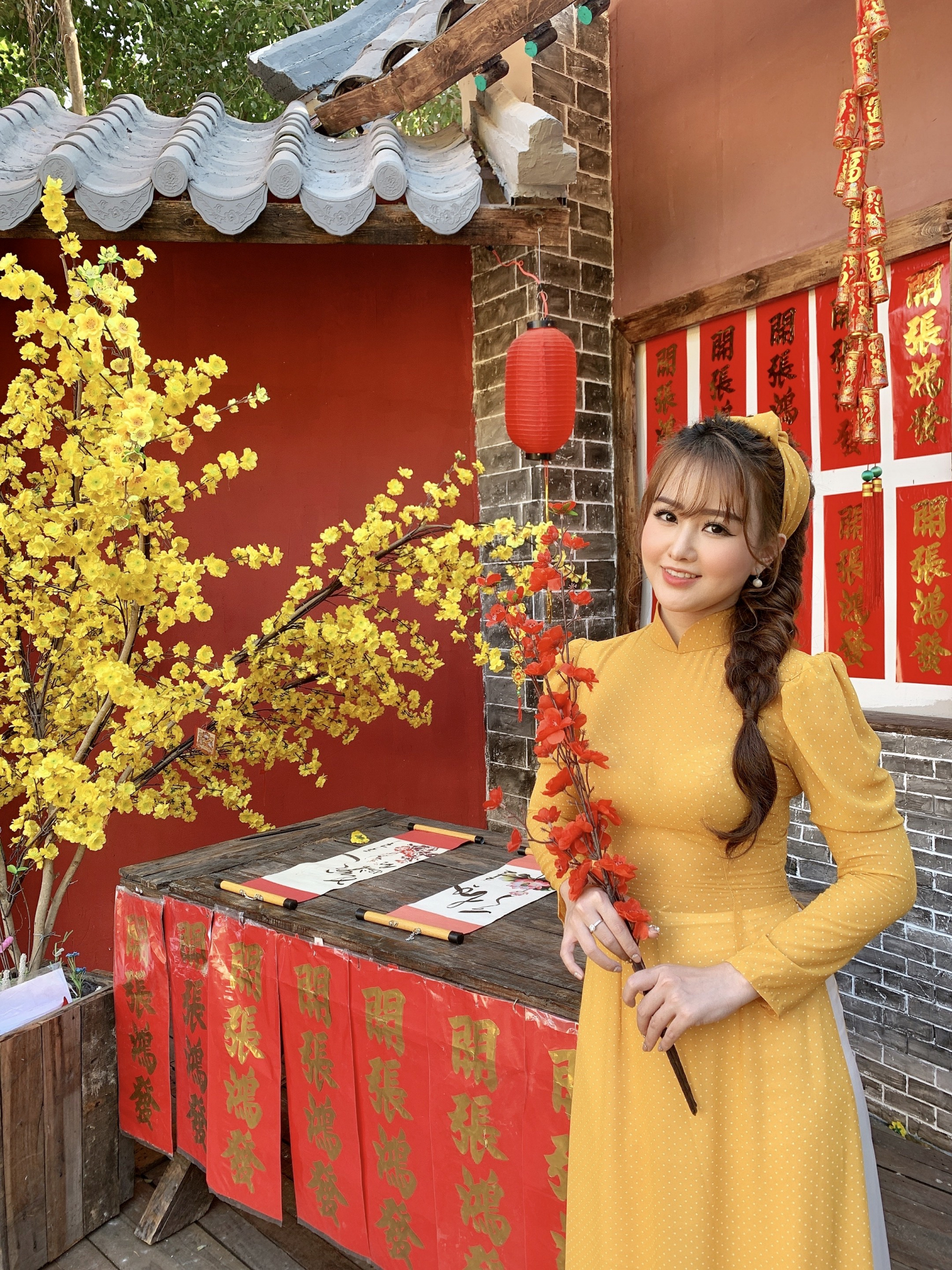 Thần tượng Bolero Phan Ý Linh trải lòng về nhân duyên trong cuộc đời 3