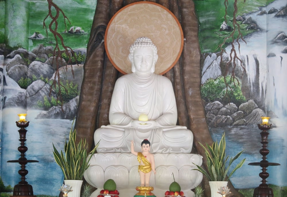 Hoa Quang Ni tự - cửa từ bi luôn rộng mở độ sanh 4