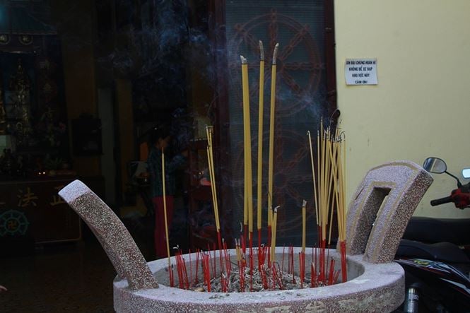 Chùa Liên Hoa: Nơi 22 năm không đốt vàng mã, làm từ thiện tạo phúc cho đời 4