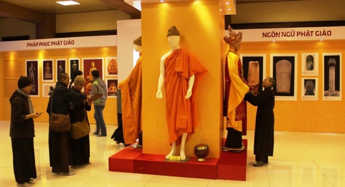 Pháp phục Phật giáo Việt Nam hiện hành 1