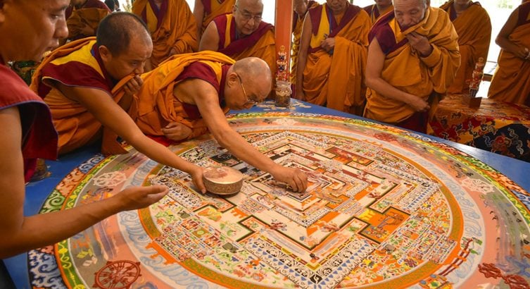 luan-man-da-la-kalachakra2-1030 Ý nghĩa pháp khí Mật tông Tây Tạng 8