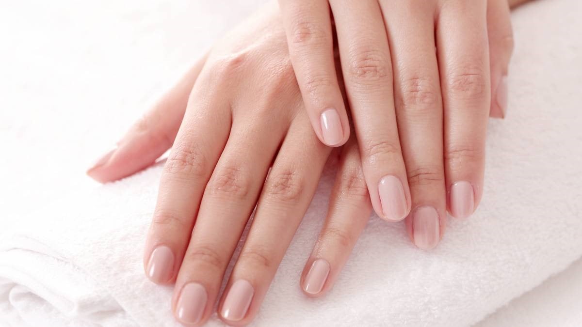 mo thay mong tay bi gay la diem gi may man hay canh bao dieu khong tot 1