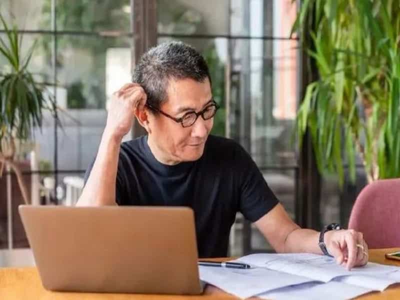 Tránh thị phi nơi công sở