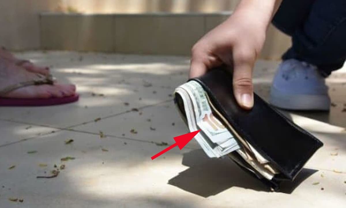 nhat duoc tien la xui hay hen mung 1 nhat duoc tien co sao khong 4