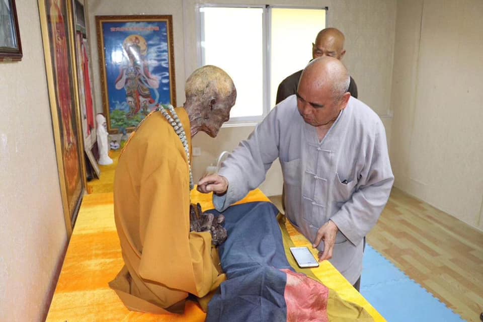 Nhục thân bất hoại của Hòa thượng Hải Hiền 4