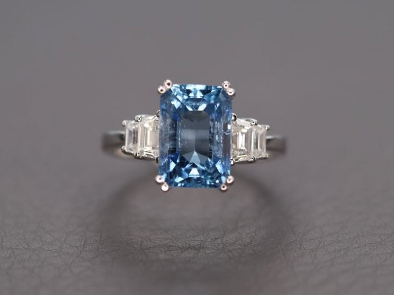 nu tuoi dau hop voi loai da phong thuy nao de gia tang may man