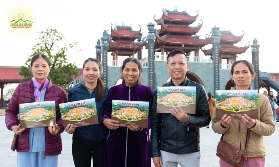 quy-y-tam-bao-2151-0912 Cách báo hiếu cha mẹ trọn vẹn nhất 2