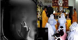 Tại sao phải che gương khi gia đình có người qua đời? 3