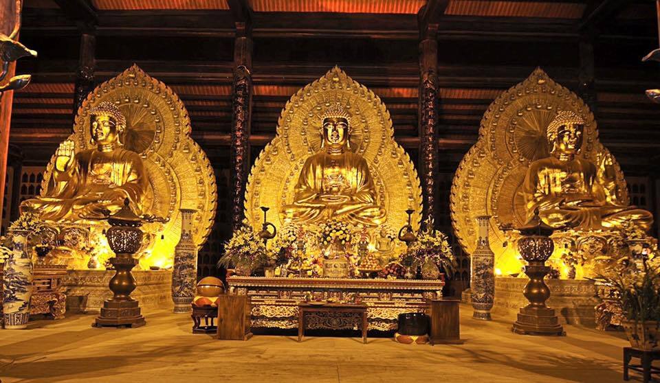 Sự hiện thân của Tam Thế Phật về ba thời quá khứ, hiện tại, tương lai nhắc nhở con người trân trọng hiện tại và hướng về tương lai tốt đẹp.