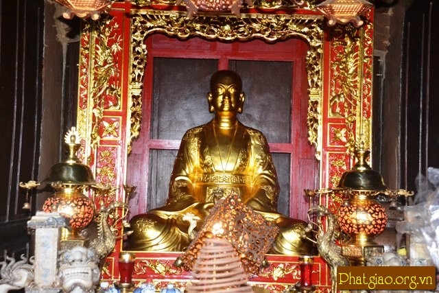 Tượng Lý Quốc Sư