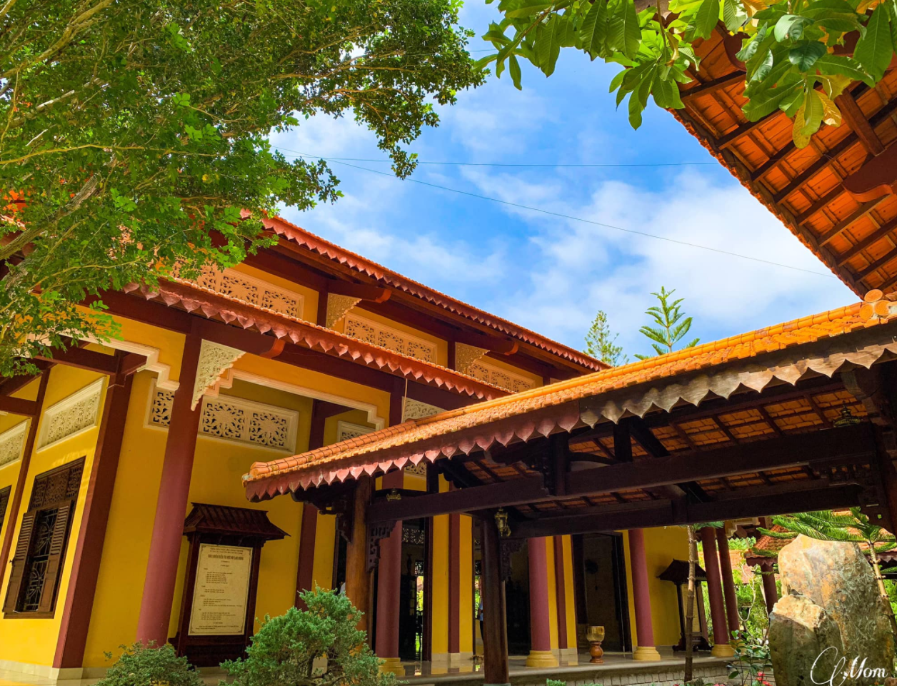 Khung cảnh thanh tịnh tại Thiền viện Trúc Lâm Thanh Nguyên 11