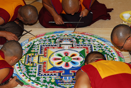 Tranh Mạn-đà-la cát nổi tiếng của Phật giáo Tây Tạng 4