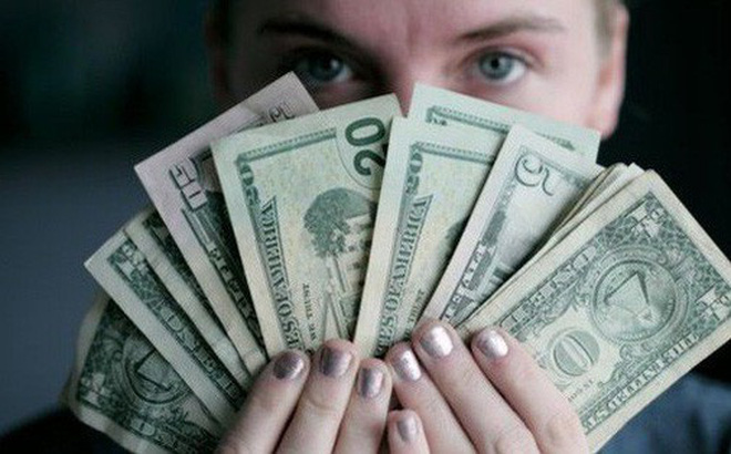 Tri túc là biết đủ, biết an trú vào những gì mà mình hiện có, không vọng tưởng mong cầu. Một đời sống tri túc đúng nghĩa là một đời sống an lạc, thanh cao vì không còn bị khổ đau do sự chi phối của dục vọng. Thế nên, trong kinh Di Giáo, Phật đã dạy: “Người biết sống tri túc, tuy nằm trên đất cũng an lạc, người không biết sống tri túc, tuy ở trên các cõi trời nhưng lòng cũng không an ổn”.