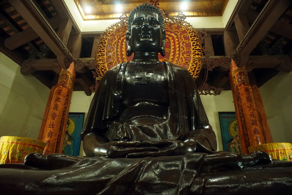 Chùa Ngũ Xá - Nơi an vị pho tượng Phật khổng lồ đặc biệt của Hà Nội 5