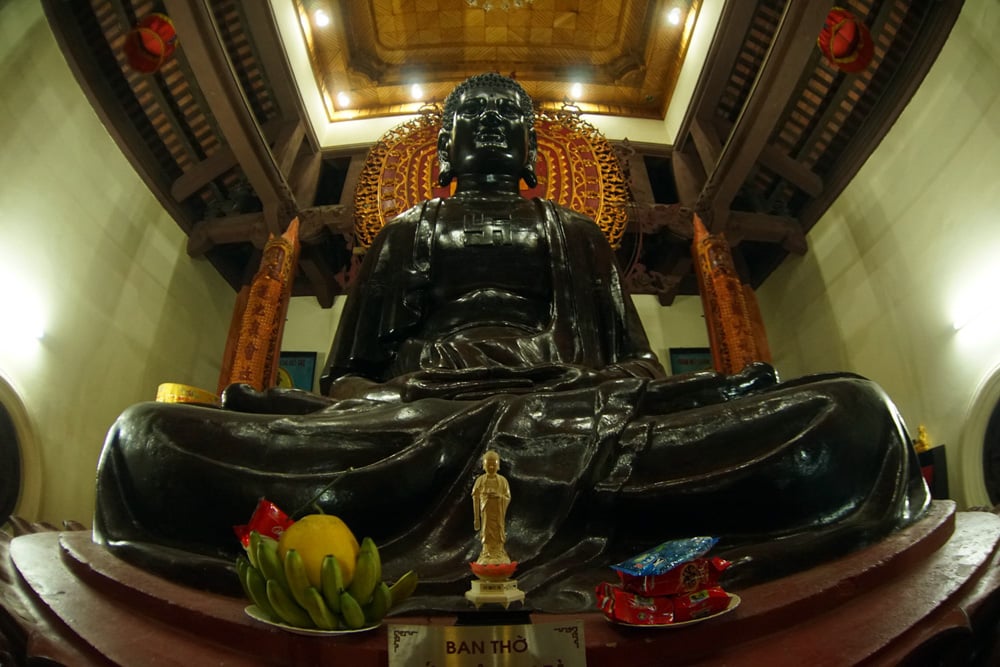 Chùa Ngũ Xá - Nơi an vị pho tượng Phật khổng lồ đặc biệt của Hà Nội 11