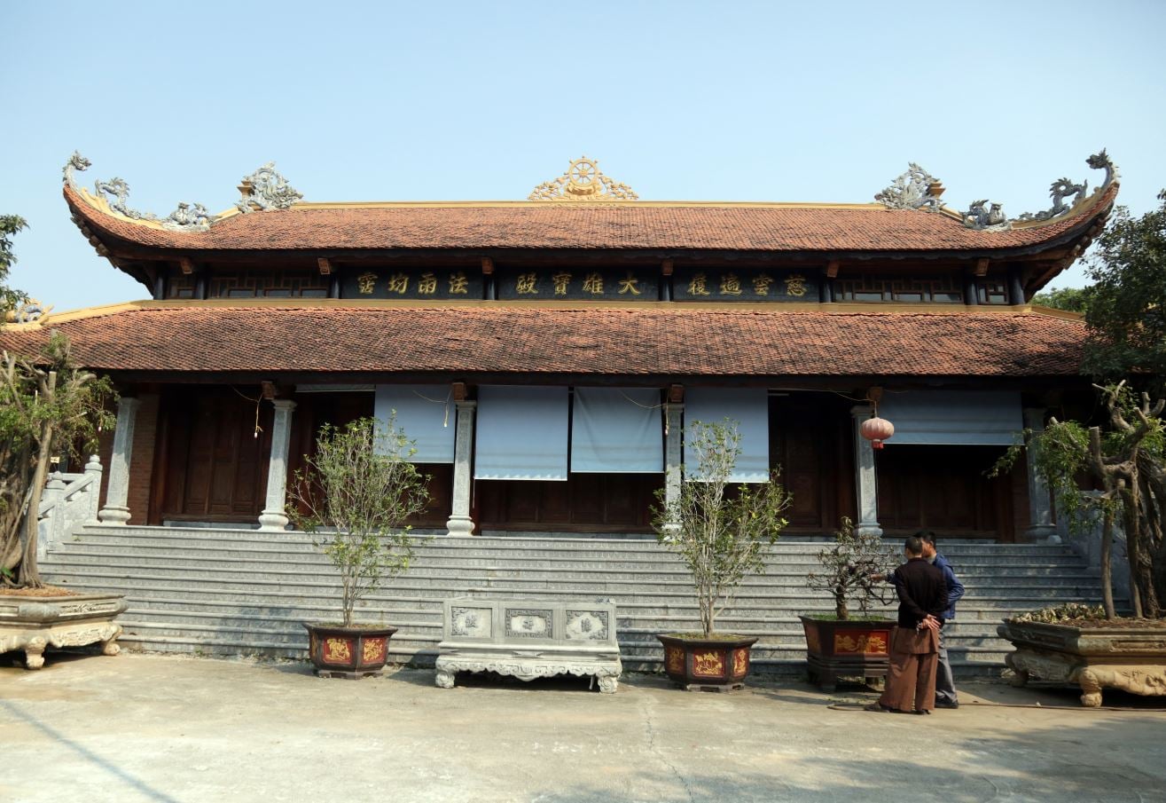 Đại Hùng Bảo Điện chùa Khánh Long