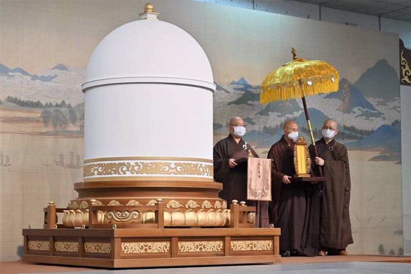 Xá lợi của Đại lão Hoà thượng Tinh Vân 4