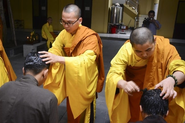 Xuất gia là gì và để làm gì? 2