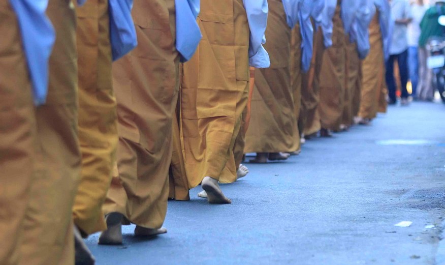 Ý nghĩa kinh hành niệm Phật 4