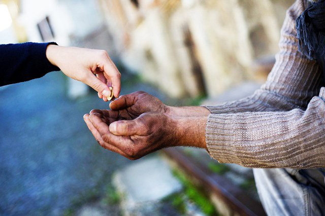 Ý nghĩa của bố thí và cúng dường 6