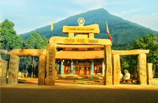 Chất liệu đá và trọng lượng các trụ cổng